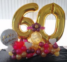 Grote cijfer 60 met folie ballon